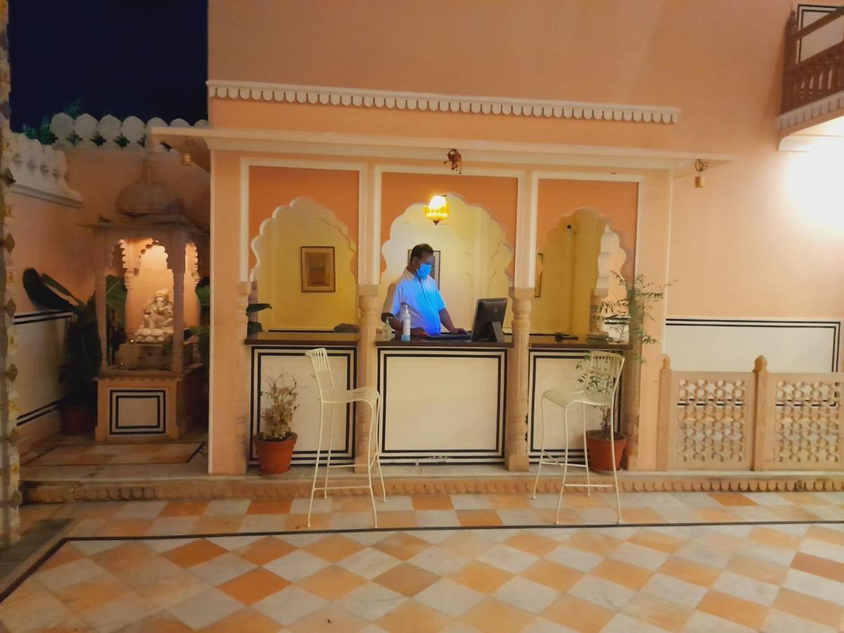 Hotel Raj Rajeshwari Haveli à Jaipur Extérieur photo