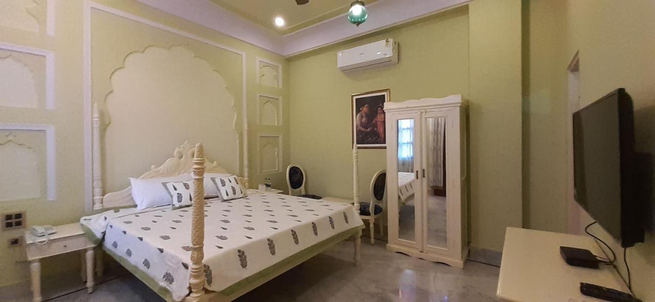 Hotel Raj Rajeshwari Haveli à Jaipur Extérieur photo