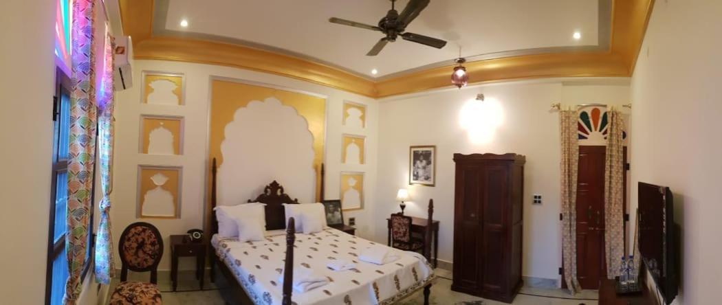 Hotel Raj Rajeshwari Haveli à Jaipur Chambre photo