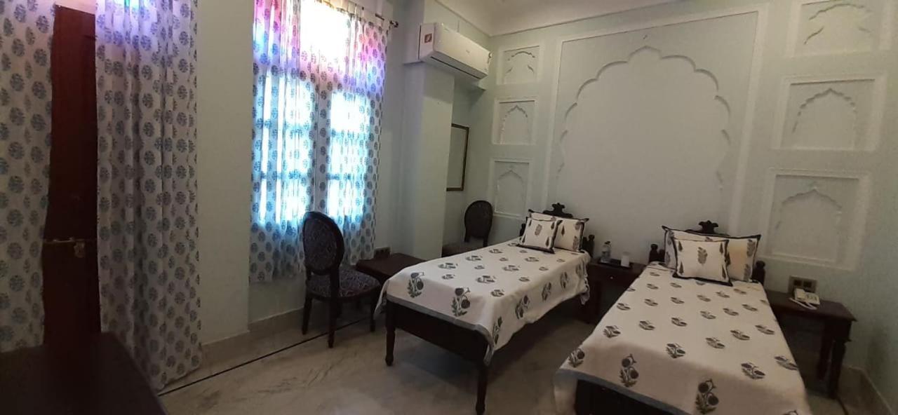 Hotel Raj Rajeshwari Haveli à Jaipur Chambre photo