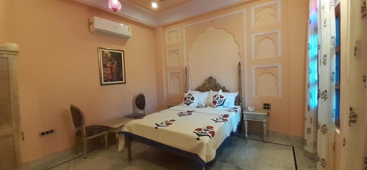 Hotel Raj Rajeshwari Haveli à Jaipur Chambre photo