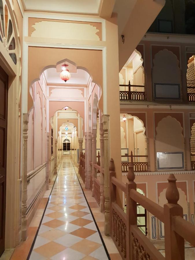 Hotel Raj Rajeshwari Haveli à Jaipur Extérieur photo
