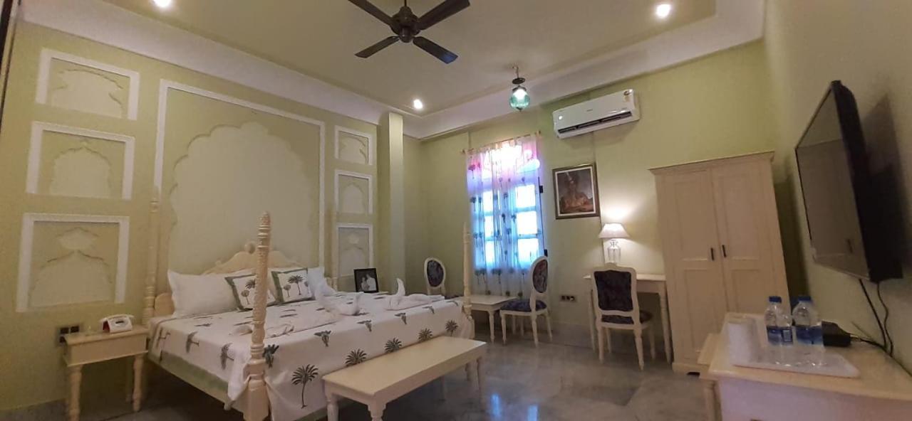Hotel Raj Rajeshwari Haveli à Jaipur Extérieur photo