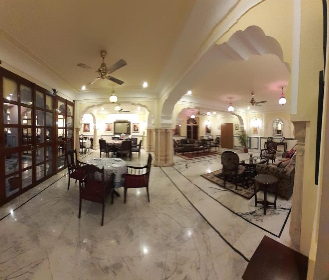 Hotel Raj Rajeshwari Haveli à Jaipur Extérieur photo