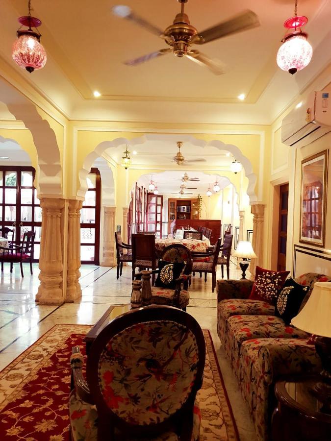 Hotel Raj Rajeshwari Haveli à Jaipur Extérieur photo