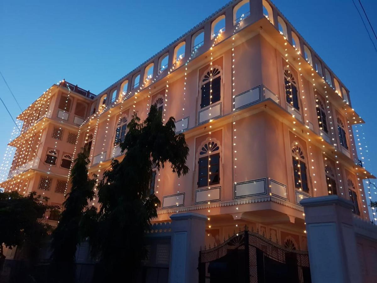 Hotel Raj Rajeshwari Haveli à Jaipur Extérieur photo